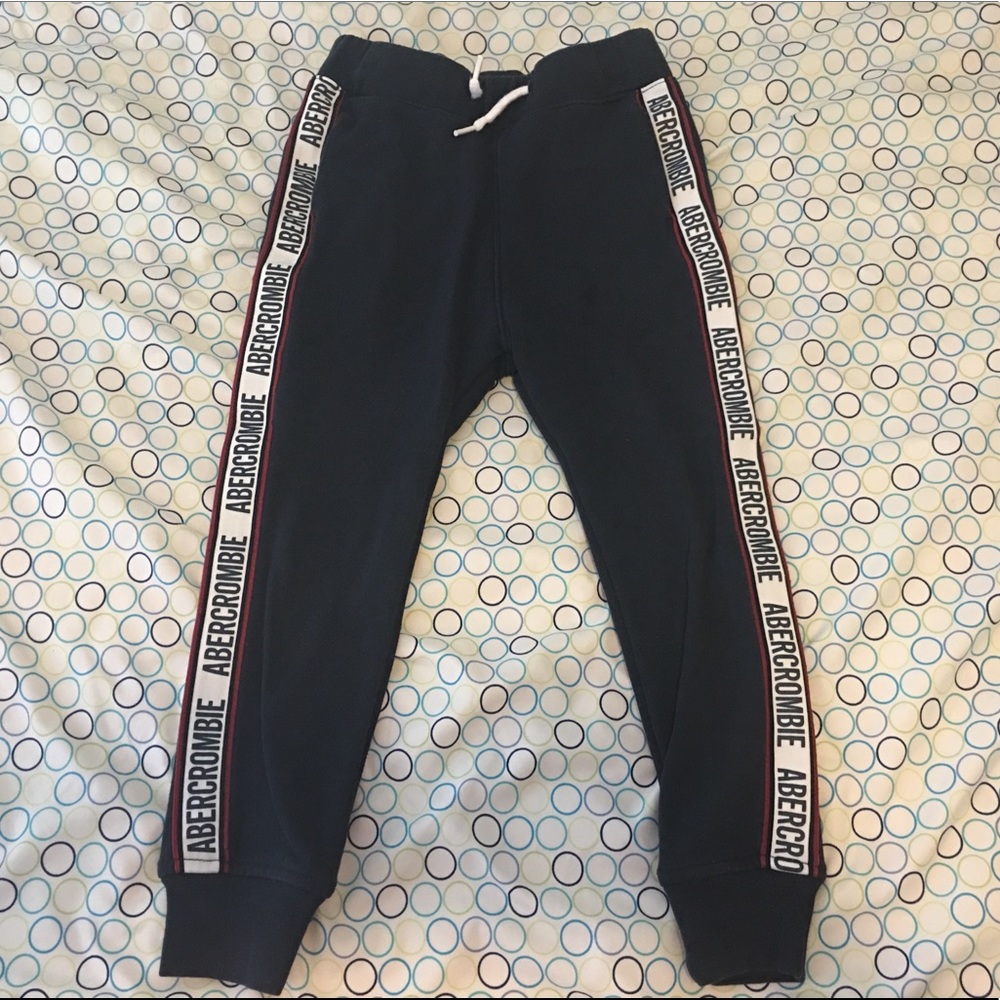 Abercrombie Kids dark blue Jogger pants size 5/6